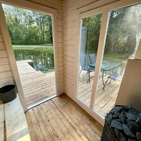 Ratasmaee Forest House, Total Privacy & Sauna * Palukula (Rapla)